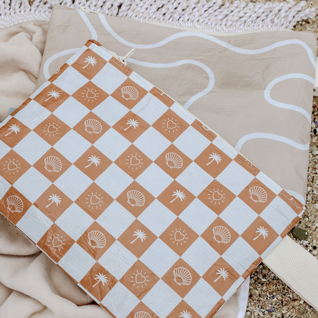 Hello Weekend Neutral Palm Tree, Hearts & shells- Zipper POUCH for Organisation